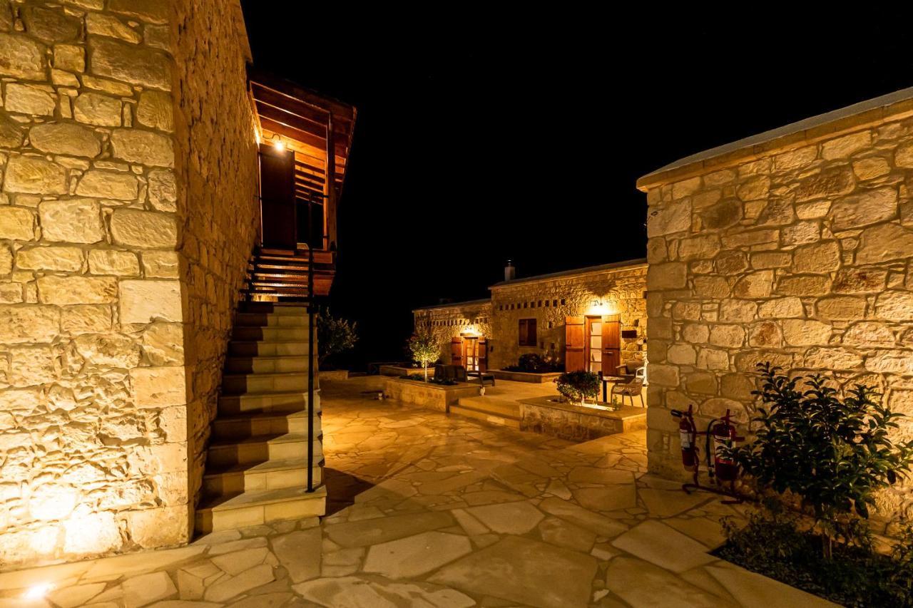 Harma Traditional Boutique Suites Paphos Buitenkant foto