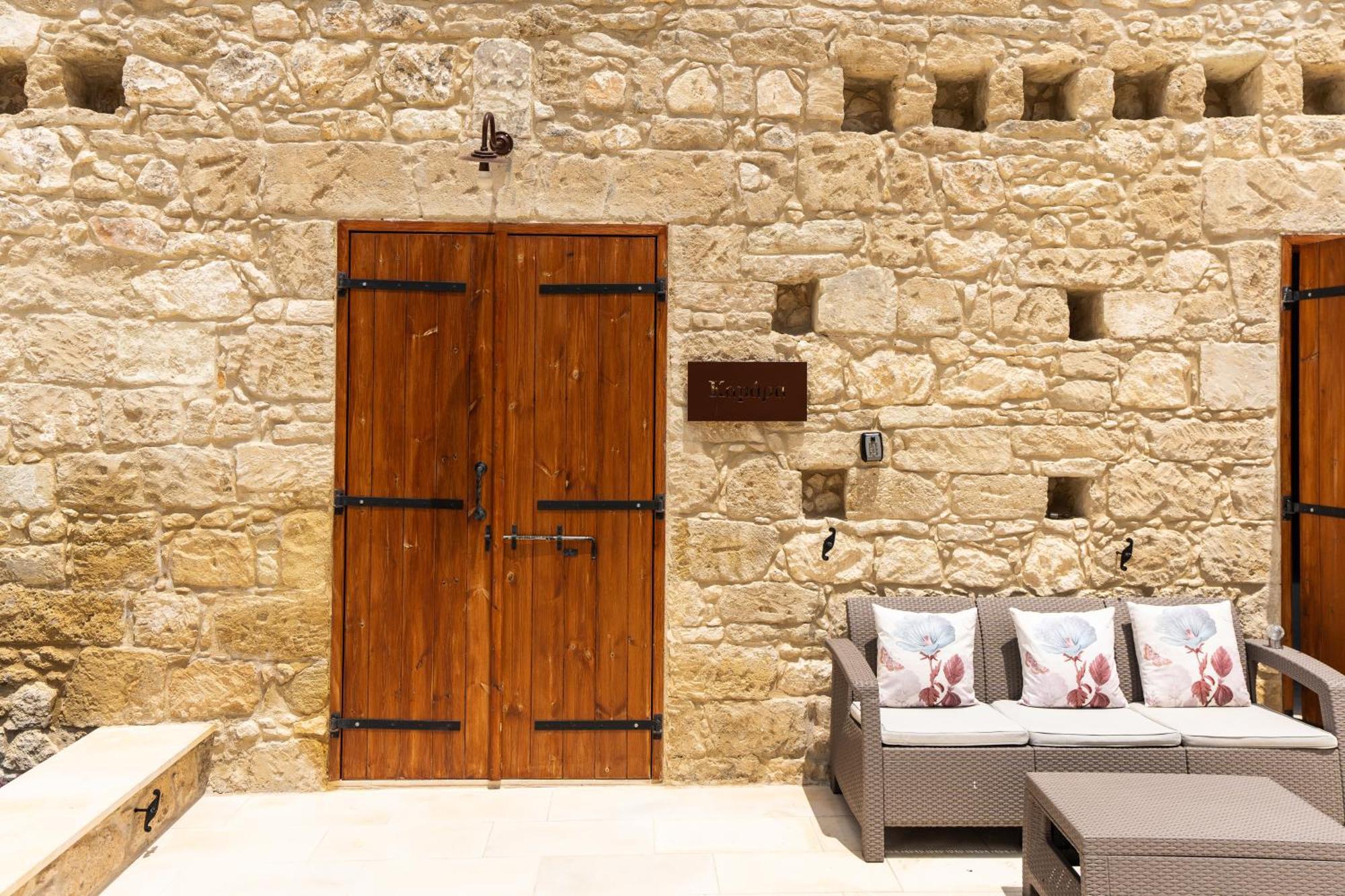 Harma Traditional Boutique Suites Paphos Kamer foto