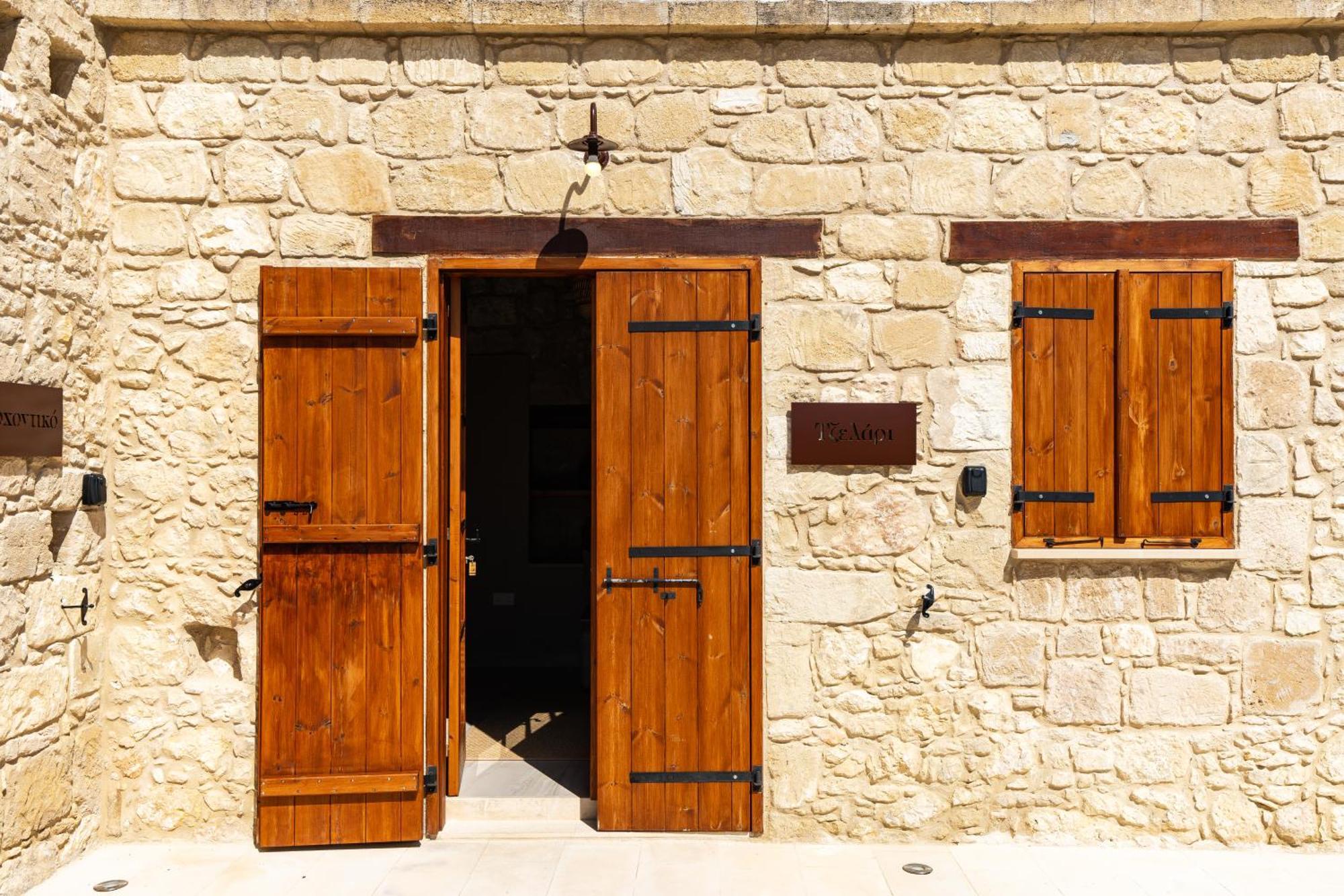 Harma Traditional Boutique Suites Paphos Kamer foto