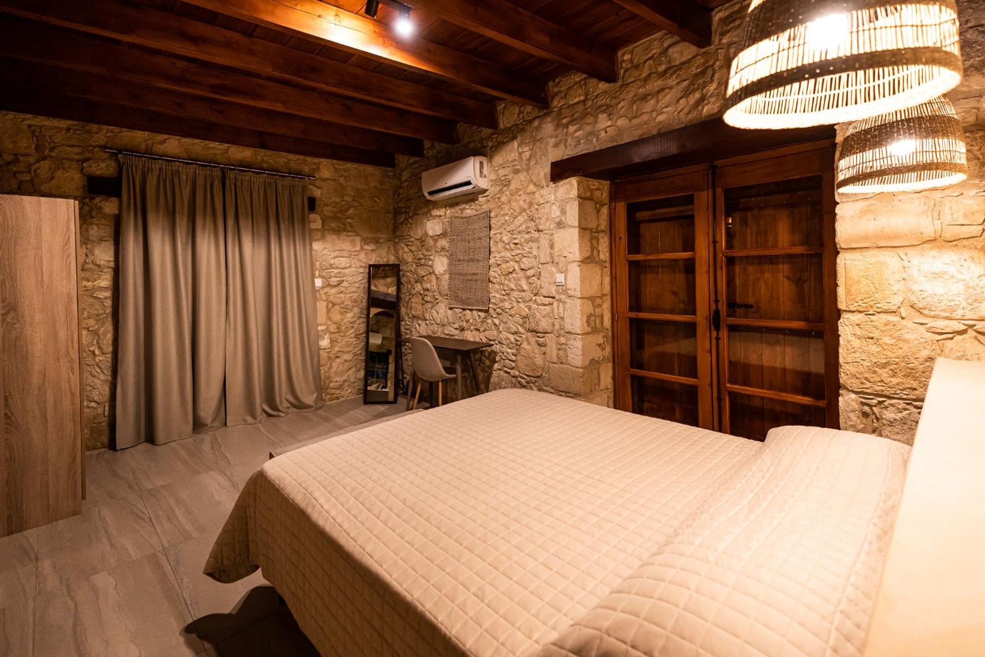 Harma Traditional Boutique Suites Paphos Kamer foto