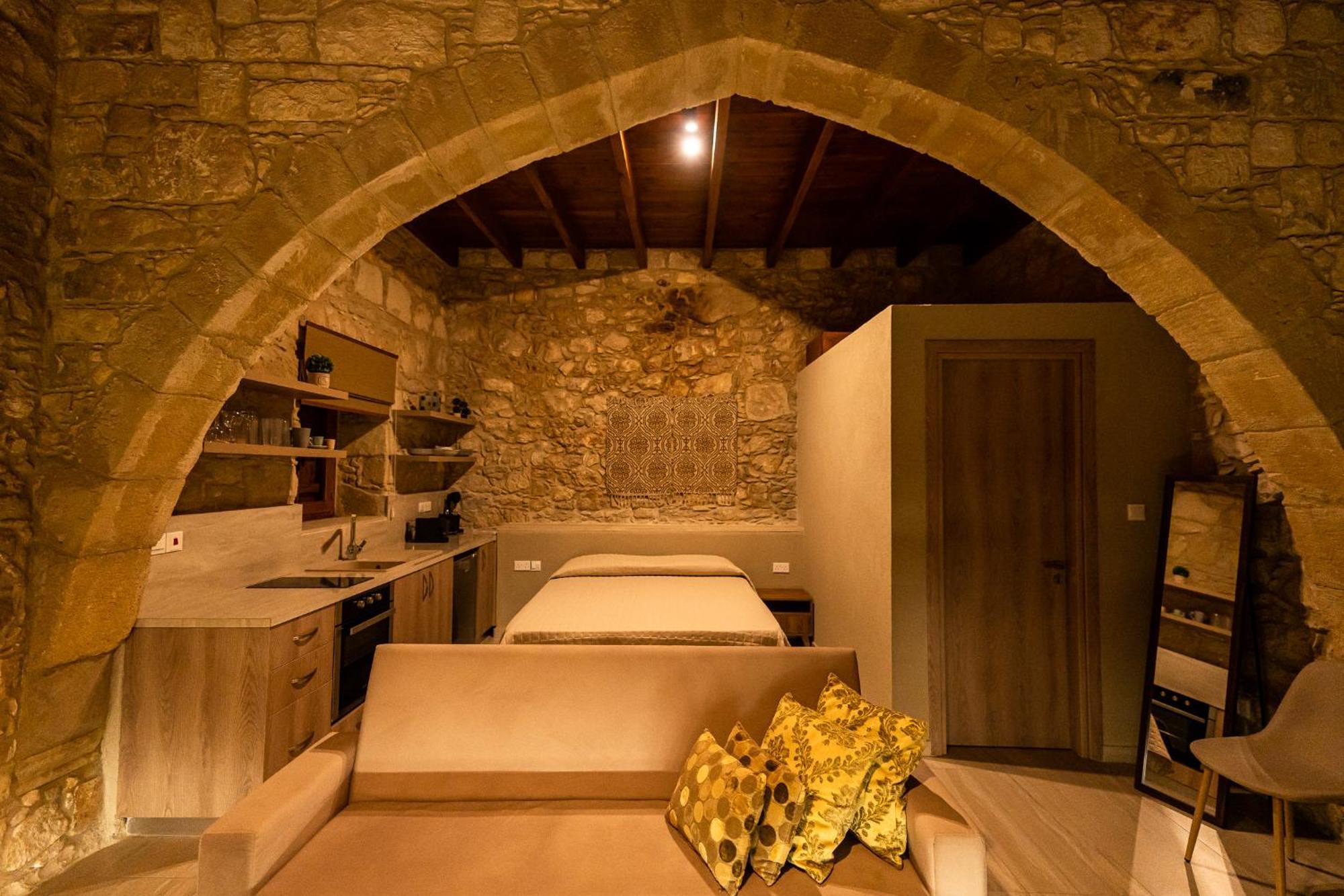 Harma Traditional Boutique Suites Paphos Kamer foto