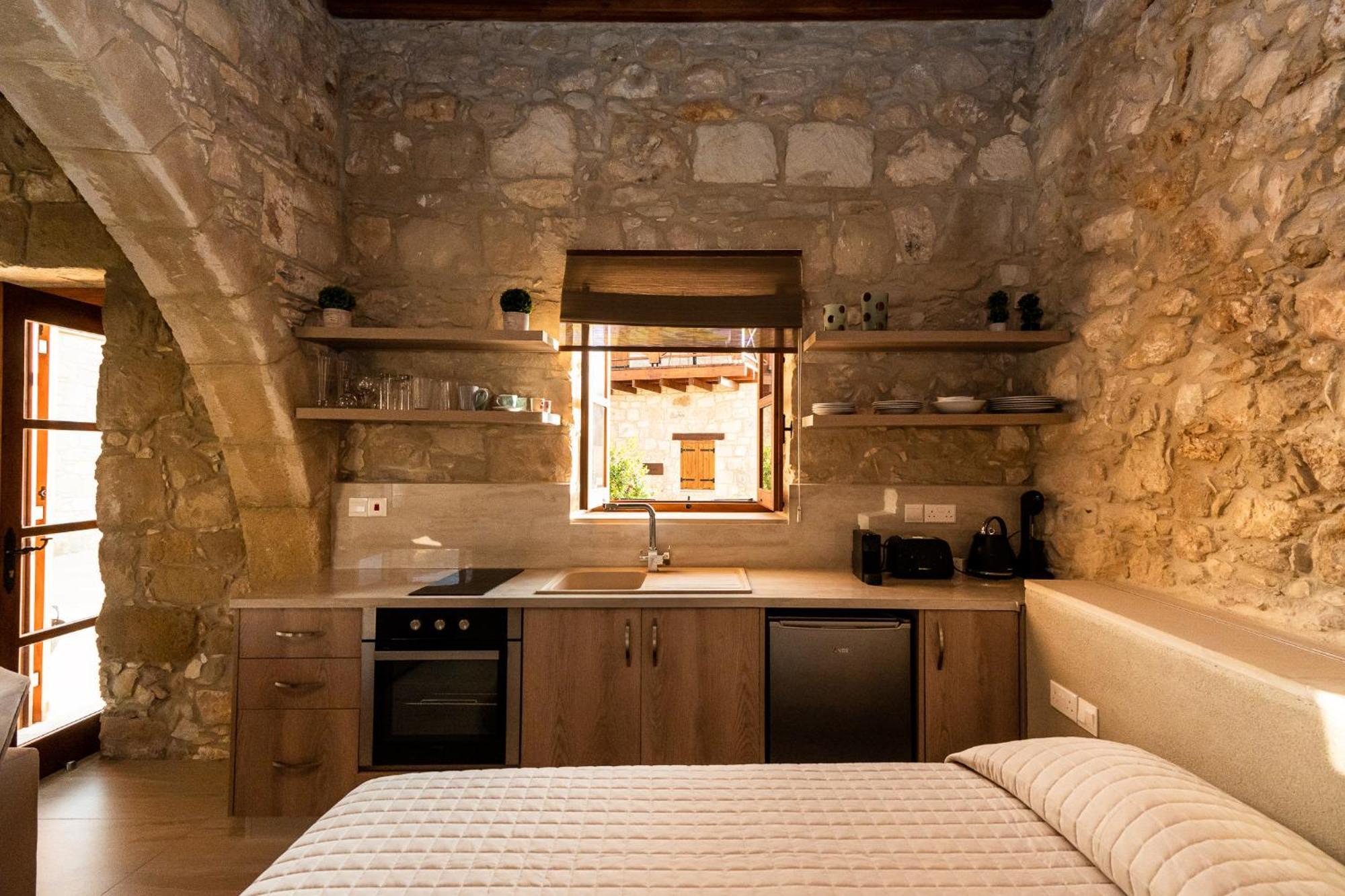 Harma Traditional Boutique Suites Paphos Kamer foto