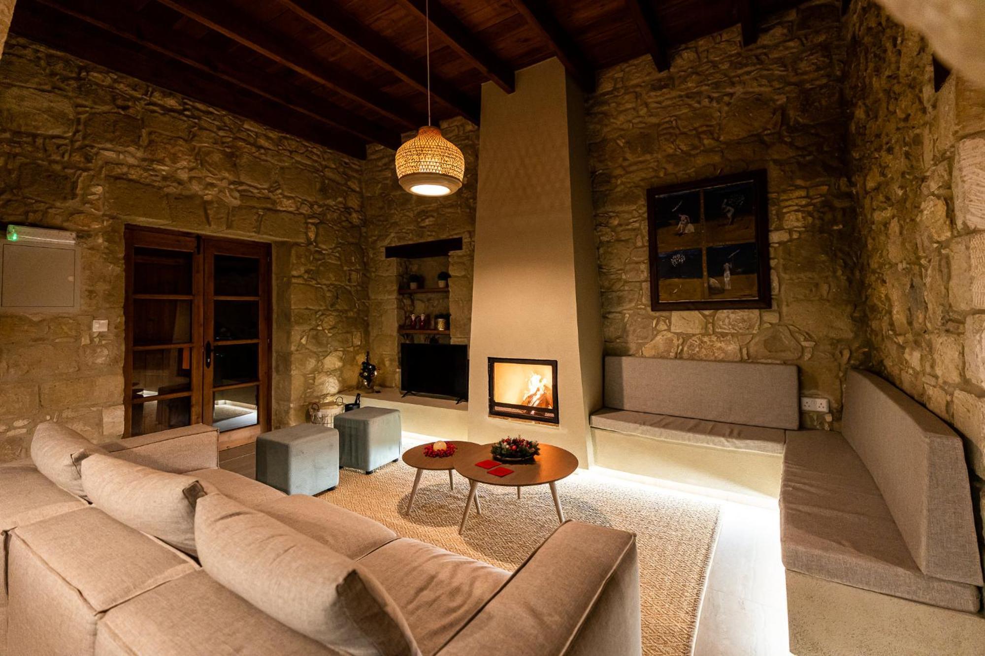 Harma Traditional Boutique Suites Paphos Buitenkant foto