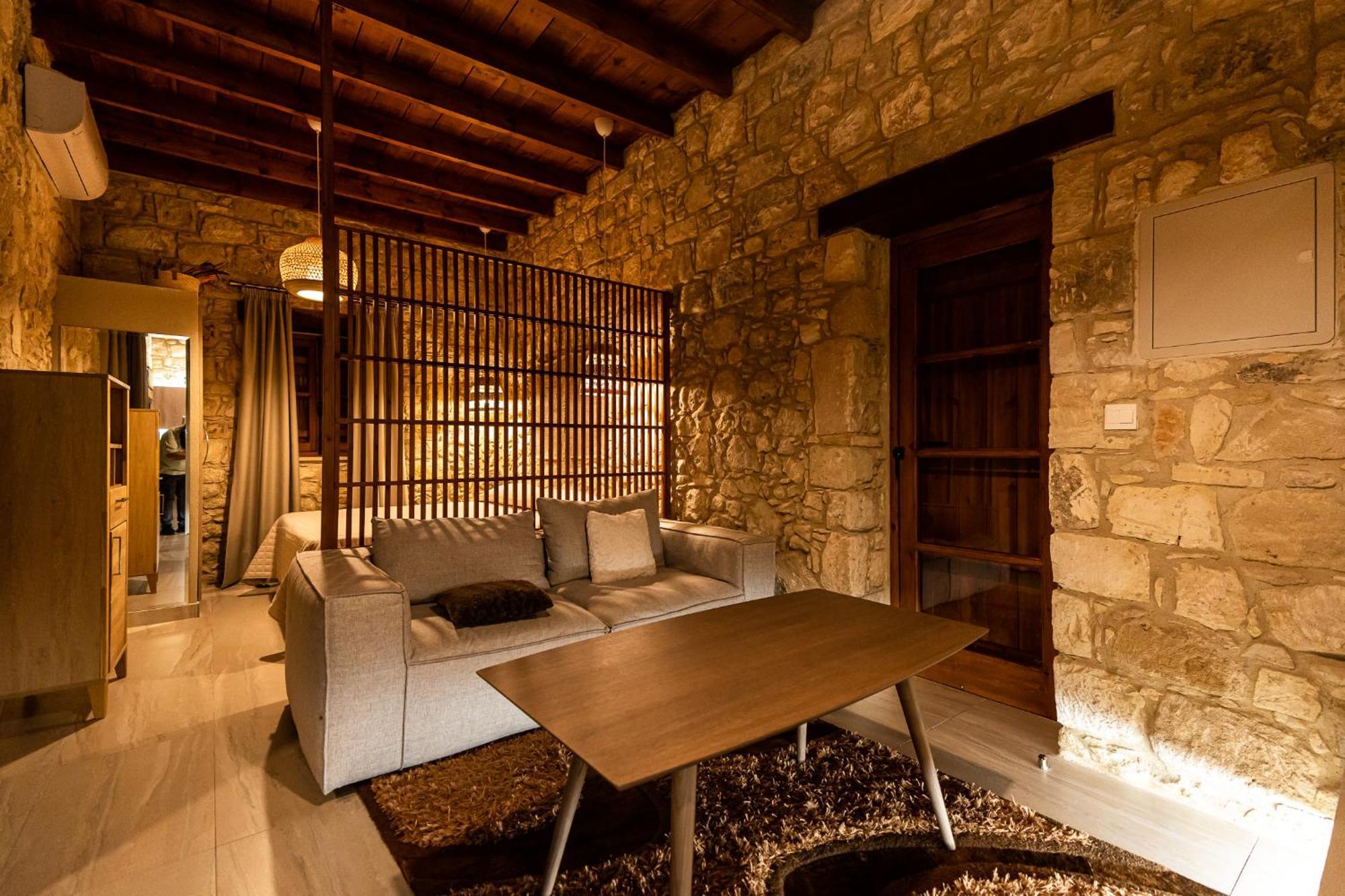 Harma Traditional Boutique Suites Paphos Kamer foto