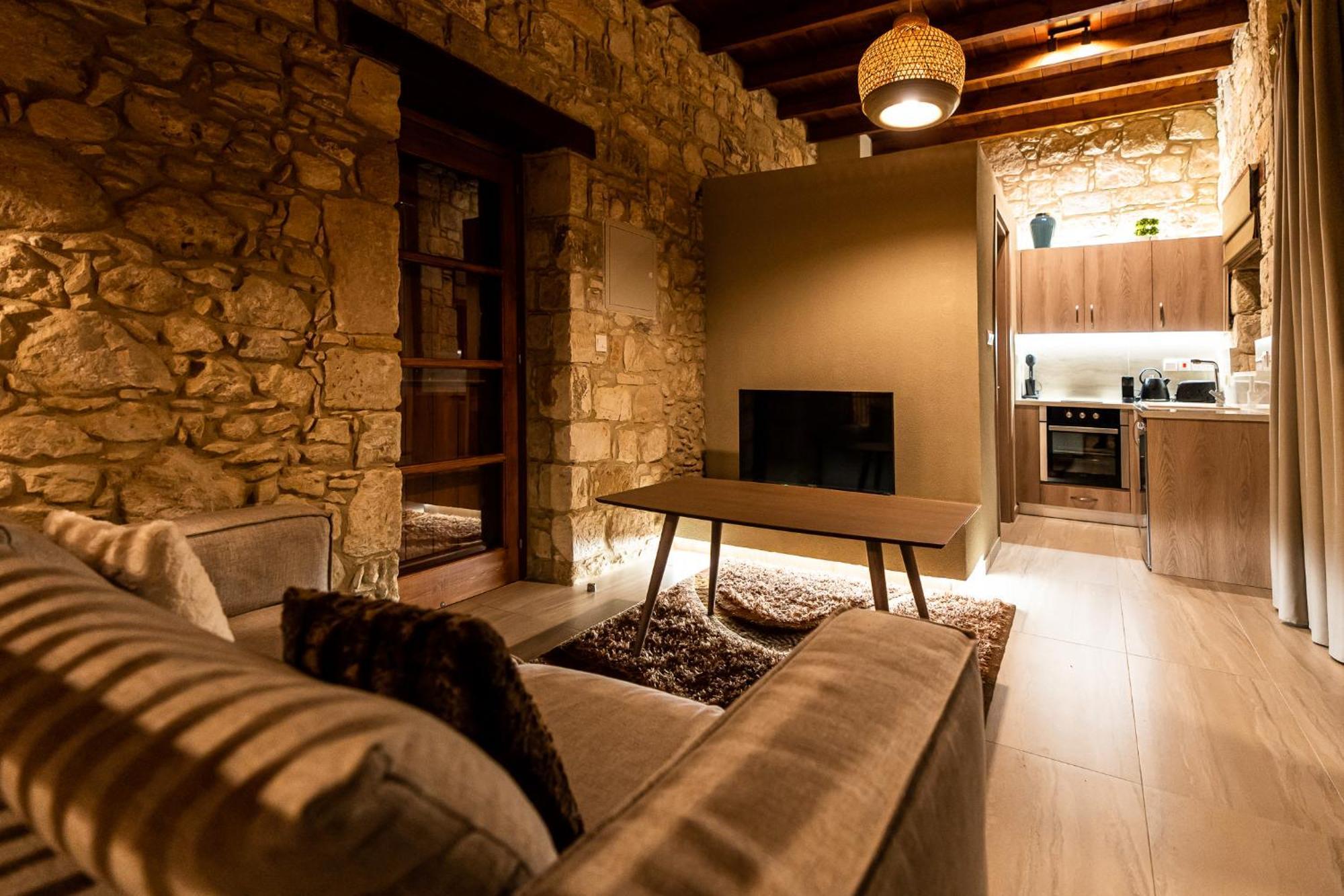 Harma Traditional Boutique Suites Paphos Kamer foto